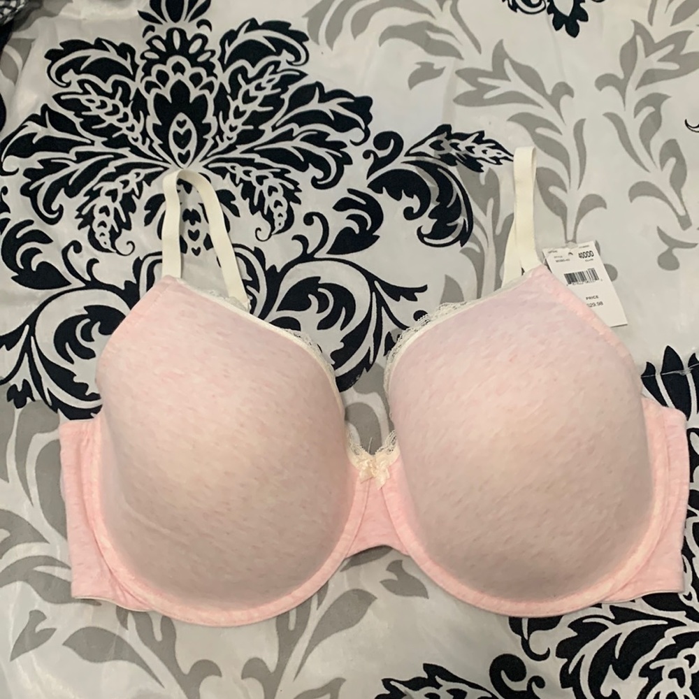 NWT Motherhood Maternity nursing bra. 40DDD